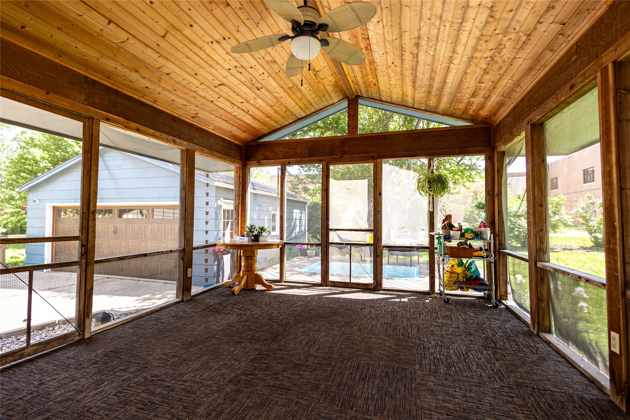 7124 Twana Drive, Urbandale, Iowa image 13
