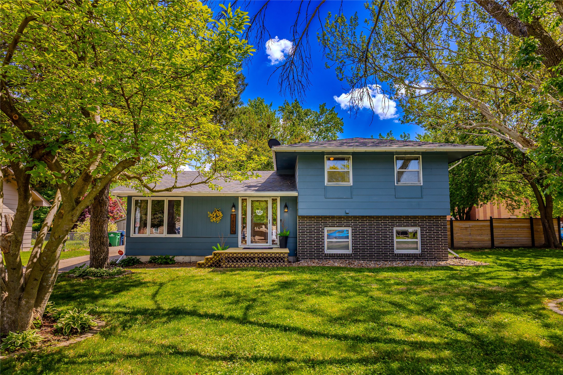 7124 Twana Drive, Urbandale, Iowa image 4