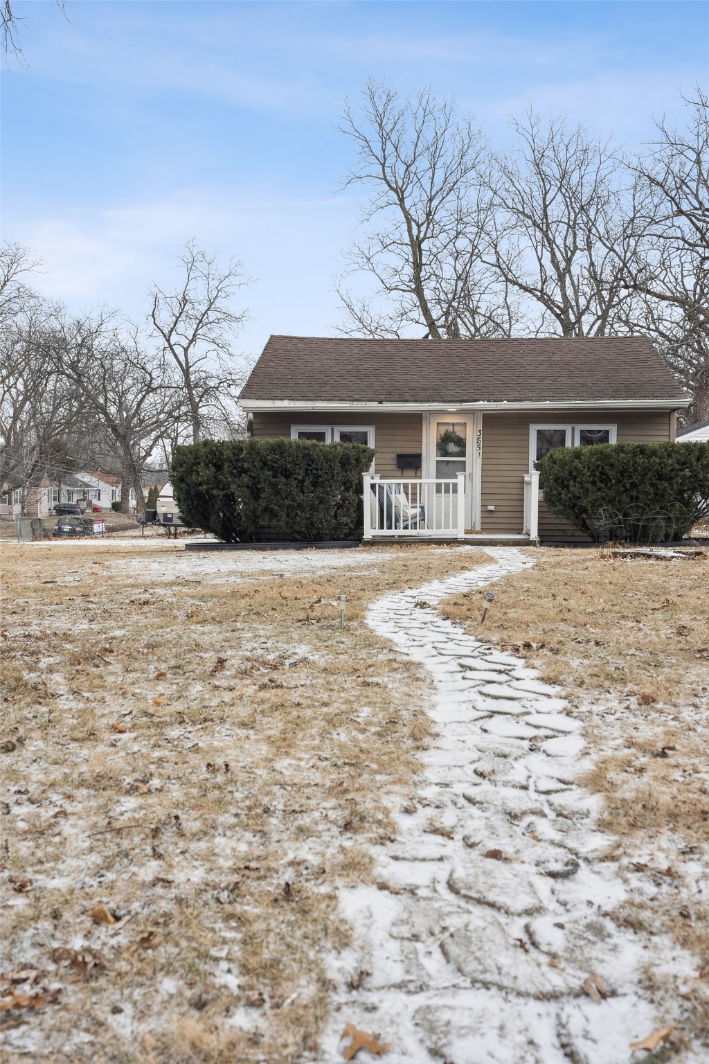 16208 Sharon Drive, Urbandale, Iowa image 1