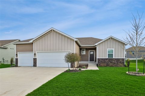 Homes For Sale - 1112 32nd Street<br/> Altoona, IA 50009