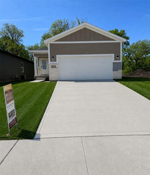Homes For Sale - 1052 NW Macarthur Lane<br/> Dallas County, Waukee, IA 50263