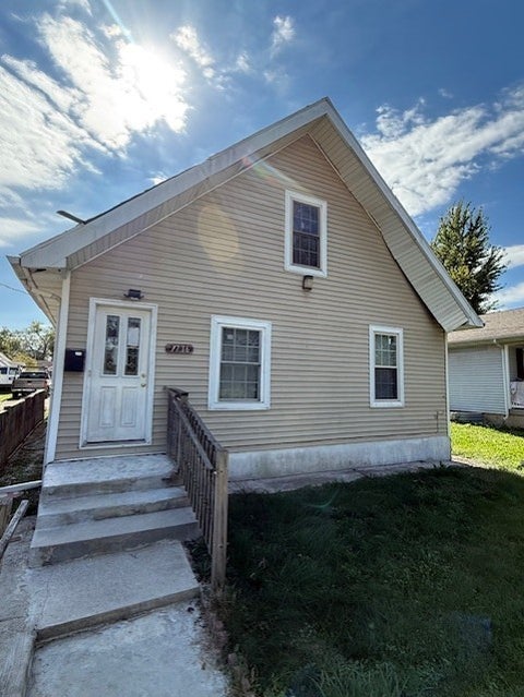 Apartment For Sale - 1716 Mondamin Avenue<br/> Des Moines, IA 50314