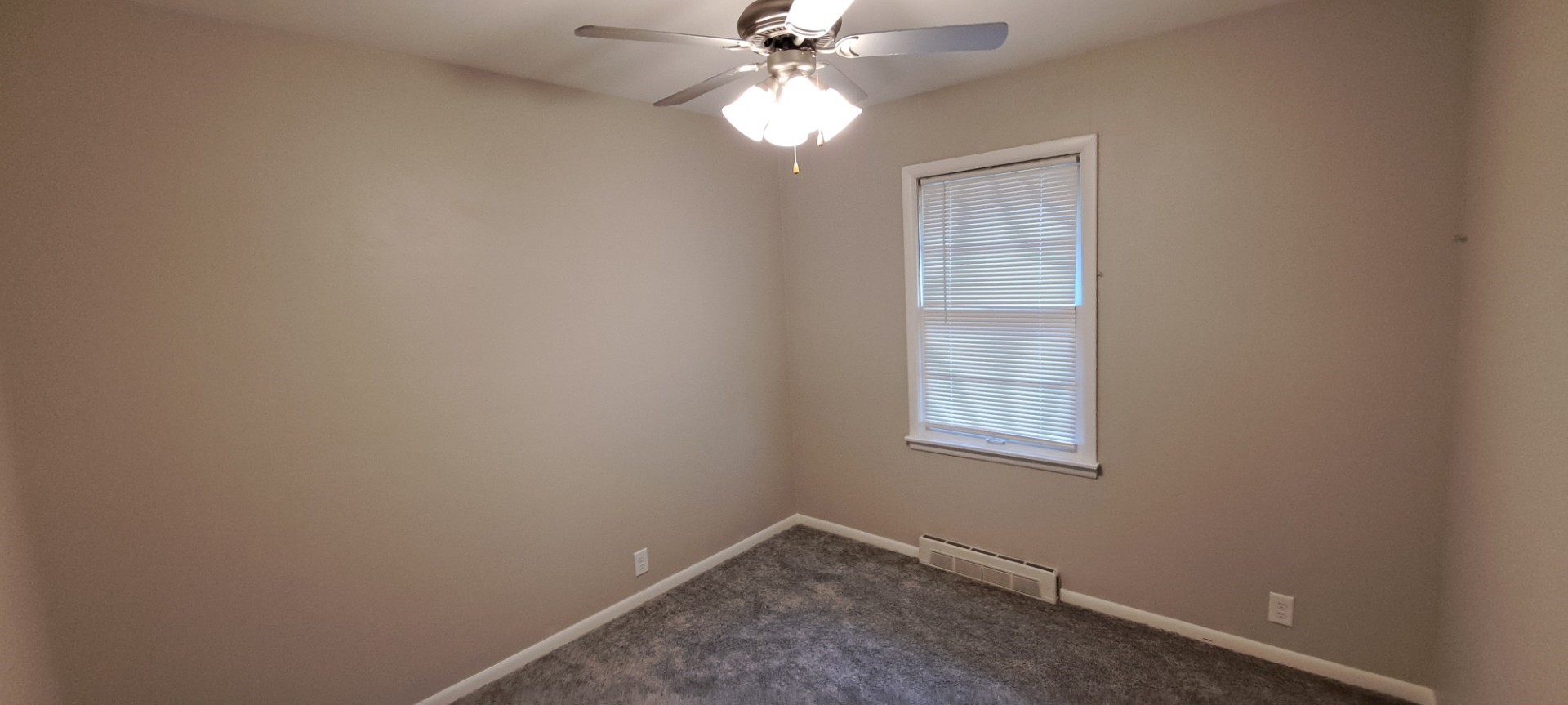905 W Robinson Street, Knoxville, Iowa image 18