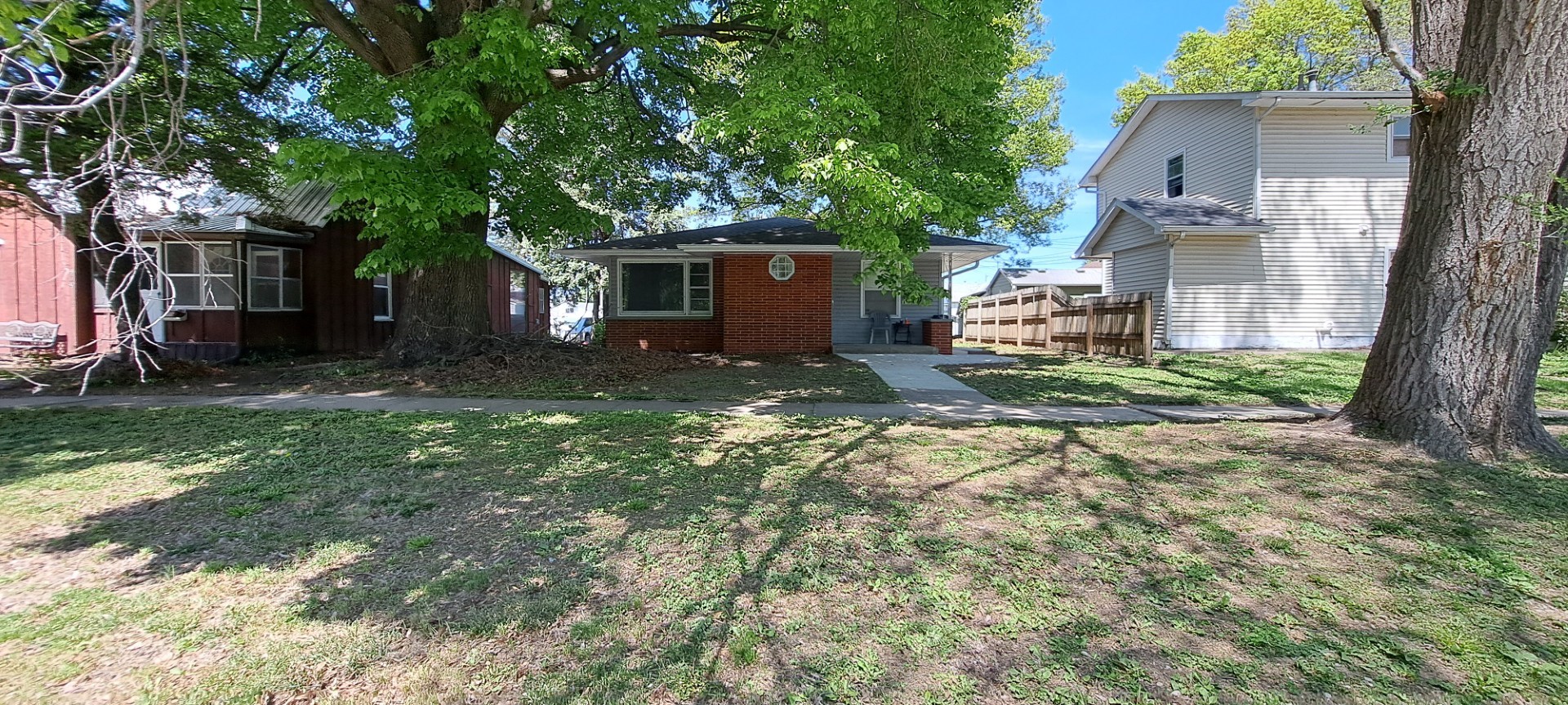 905 W Robinson Street, Knoxville, Iowa image 1