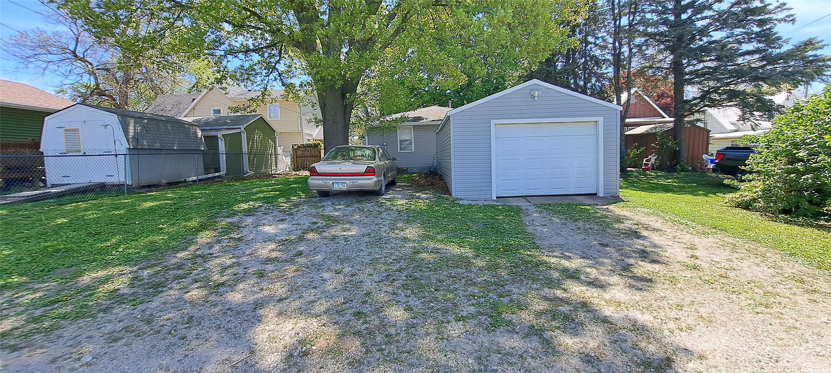 905 W Robinson Street, Knoxville, Iowa image 5
