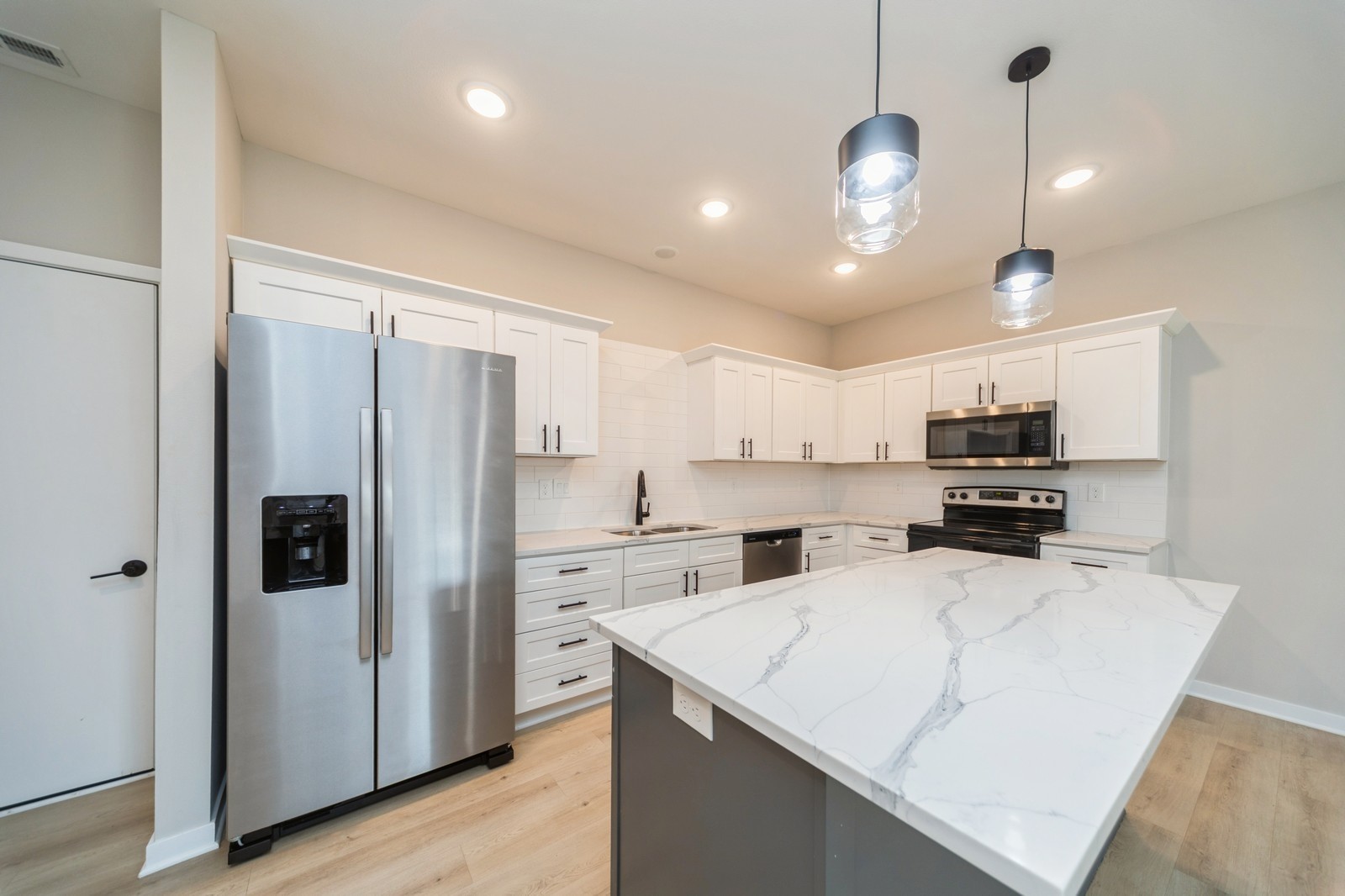 1012 Maple Street, Waukee, Iowa image 8