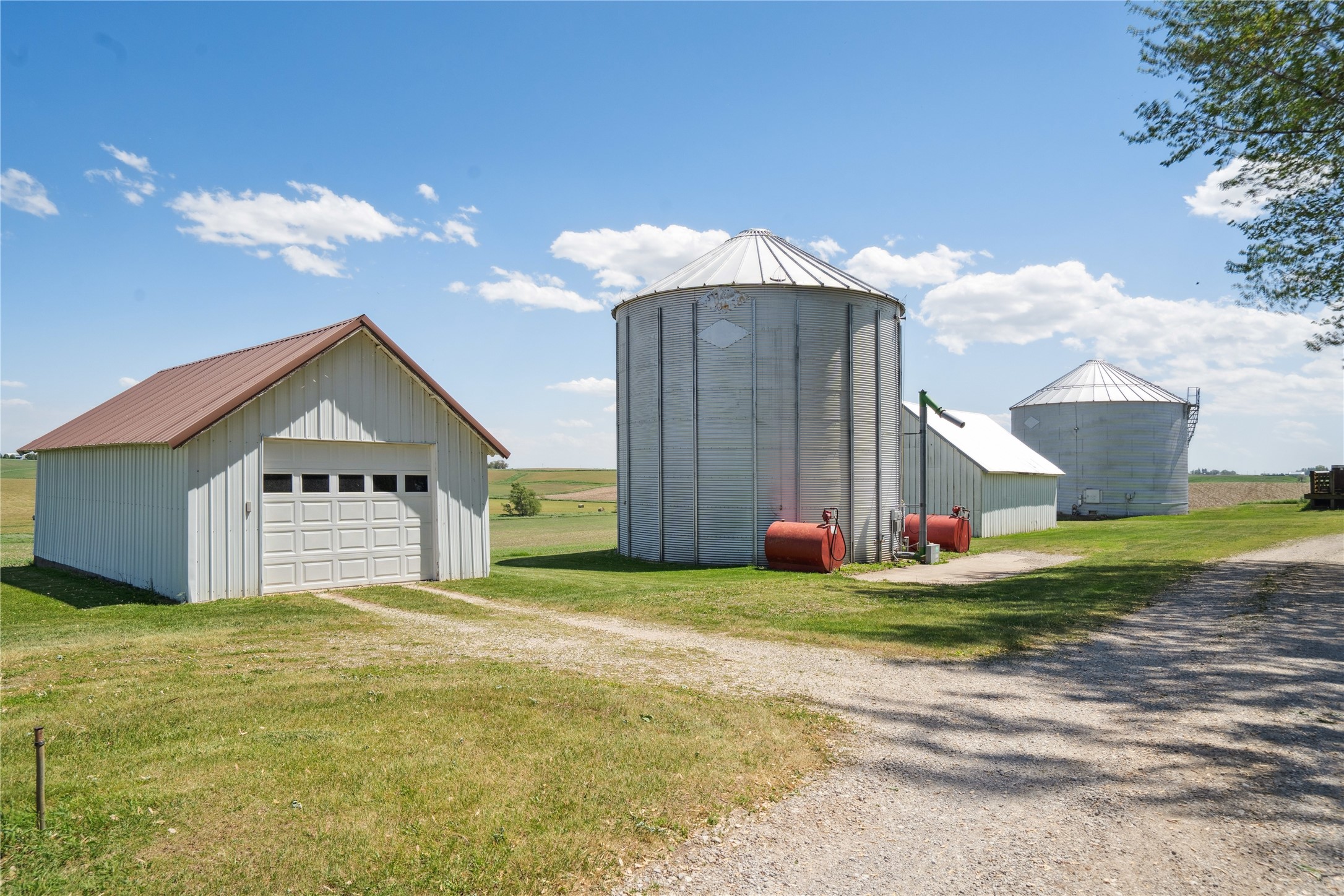 926 330th Avenue, Grinnell, Iowa image 32