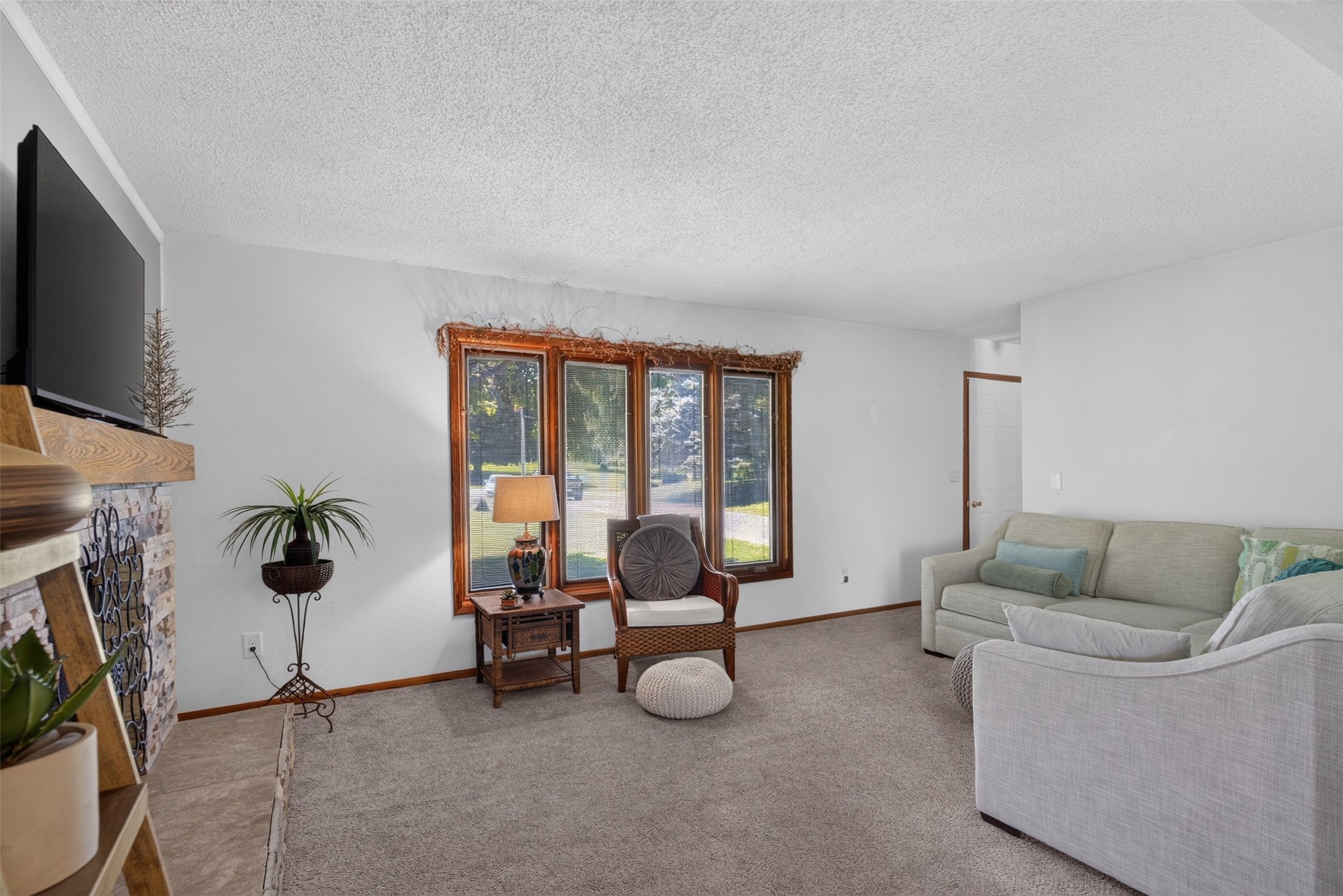 2423 NE 88th Street