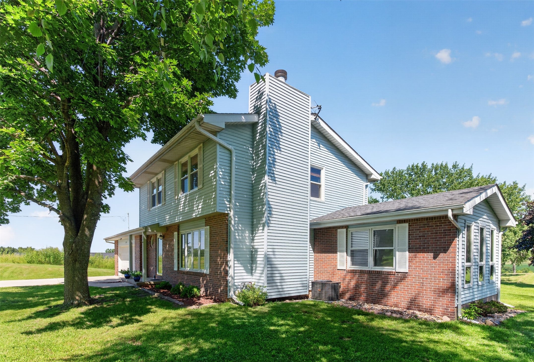 2423 NE 88th Street
