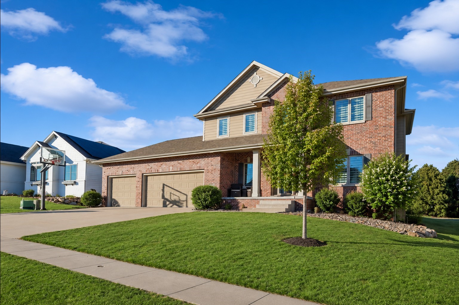 16103 Hickory Lane