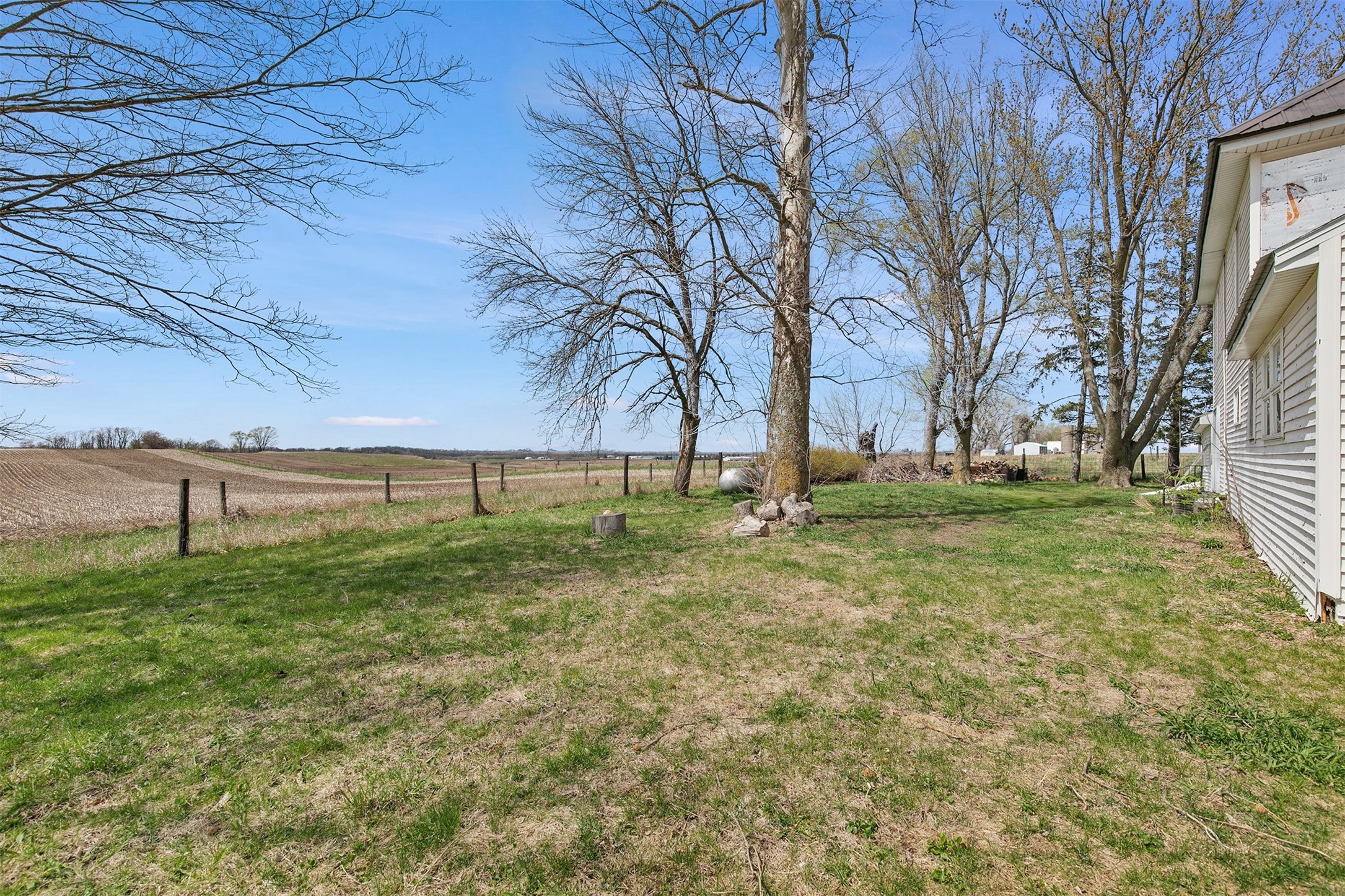 26525 County Hwy S62 Highway, Eldora, Iowa image 2
