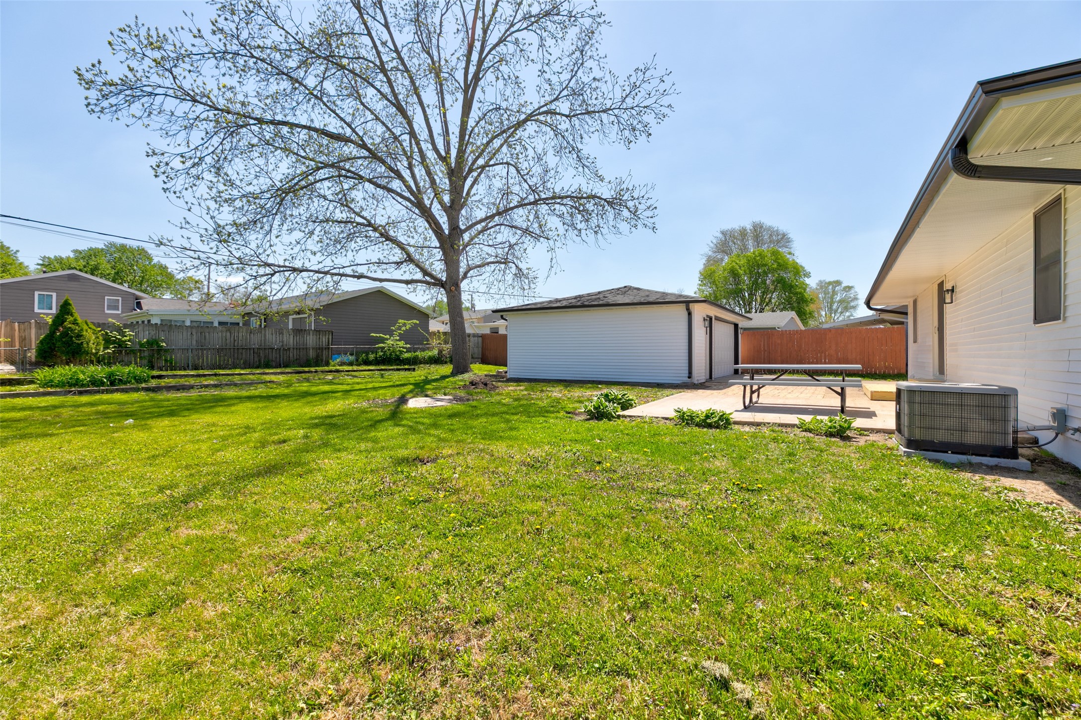 2923 E 40th Street, Des Moines, Iowa image 25