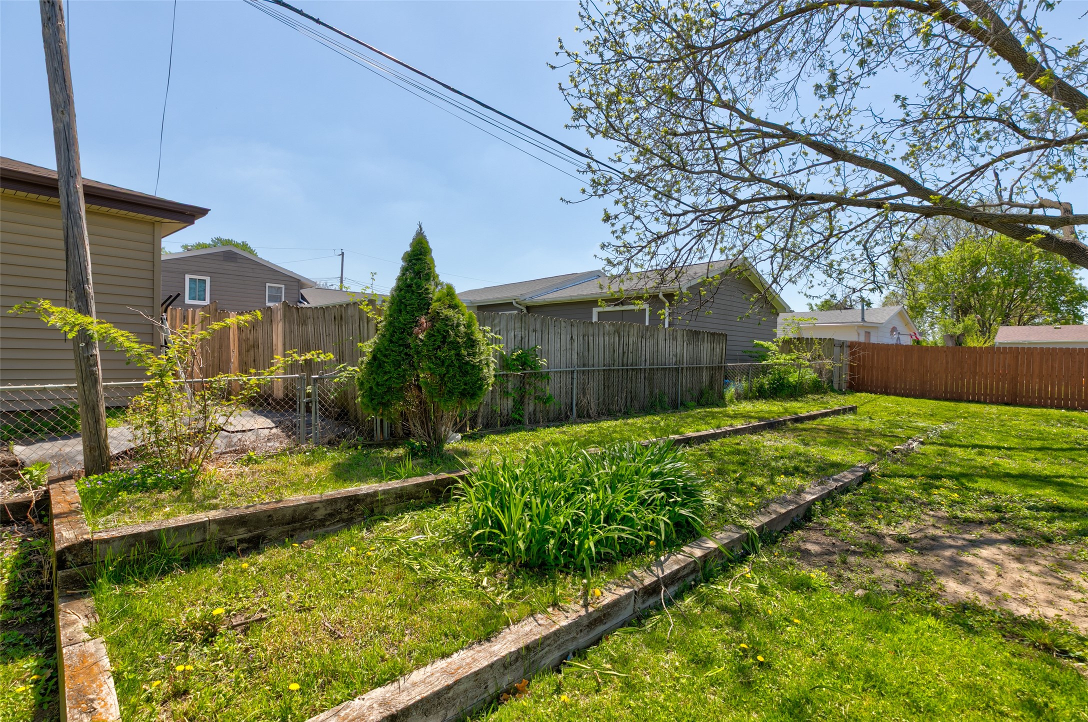 2923 E 40th Street, Des Moines, Iowa image 27