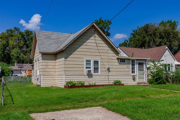 2916 CAPITOL AVE, DES MOINES, IA 50317 - Image ebd88637d9b1fcfeb0778ffb7d6423dd/878662105