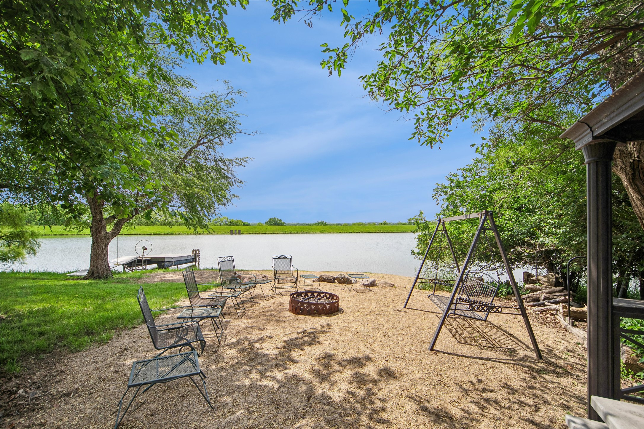 1550 S Deer Road