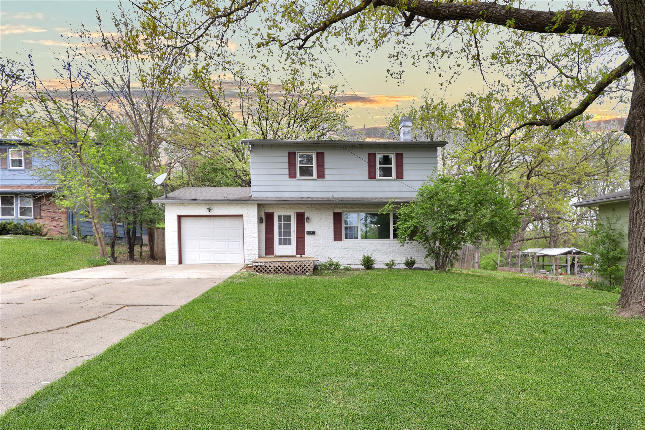 2517 Madison Avenue, Des Moines, Iowa image 1