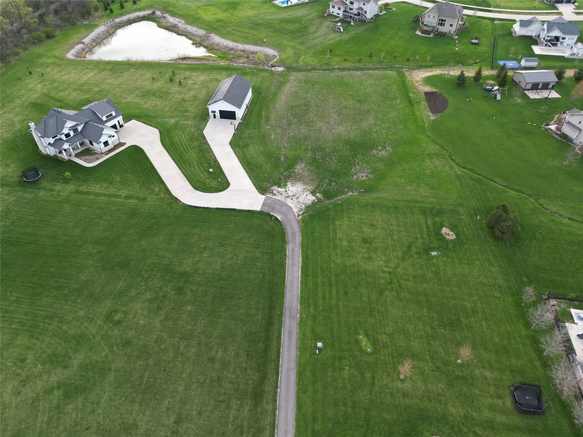 24921 Covenant Lane, Adel, Iowa image 2