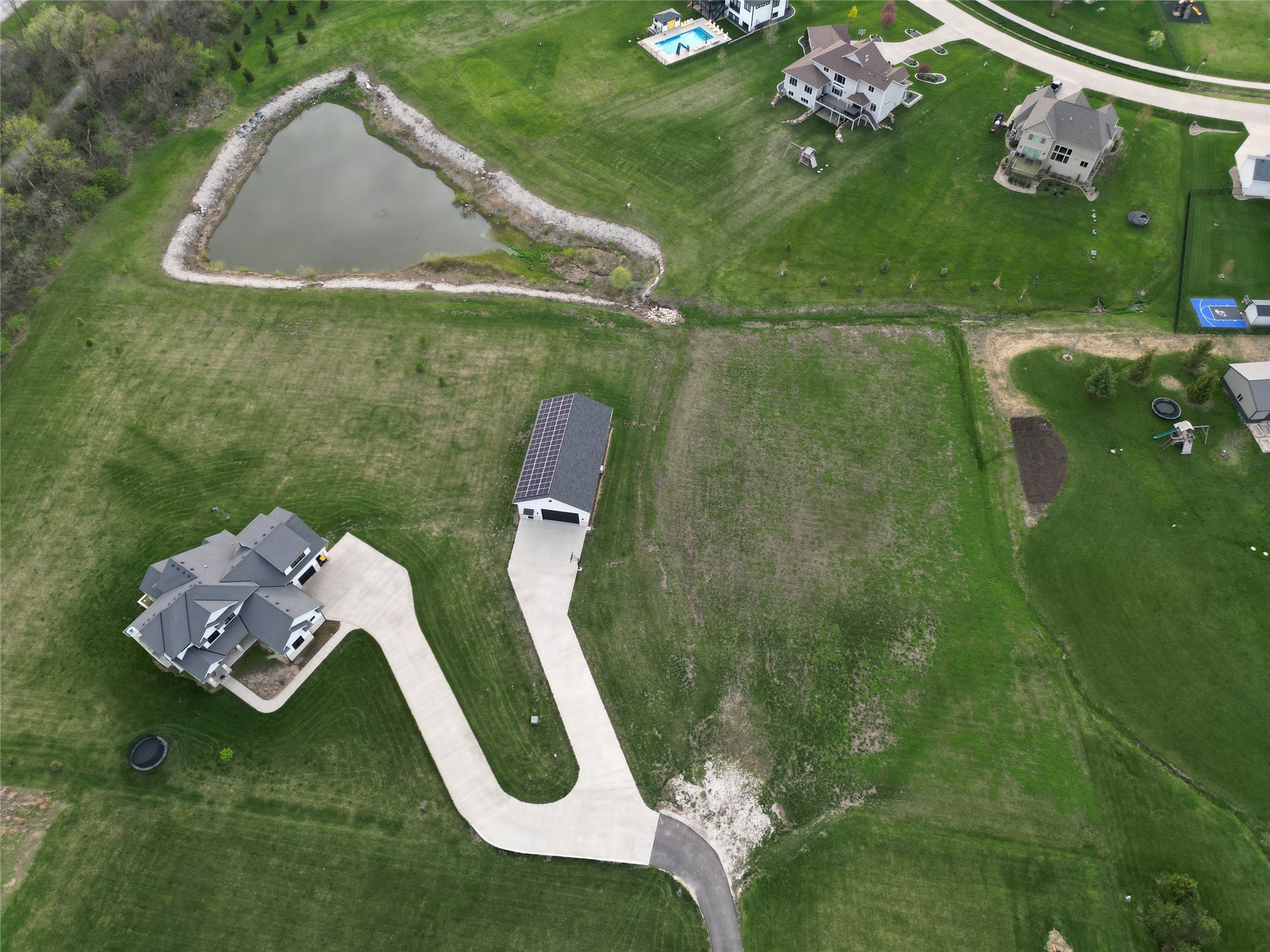 24921 Covenant Lane, Adel, Iowa image 3