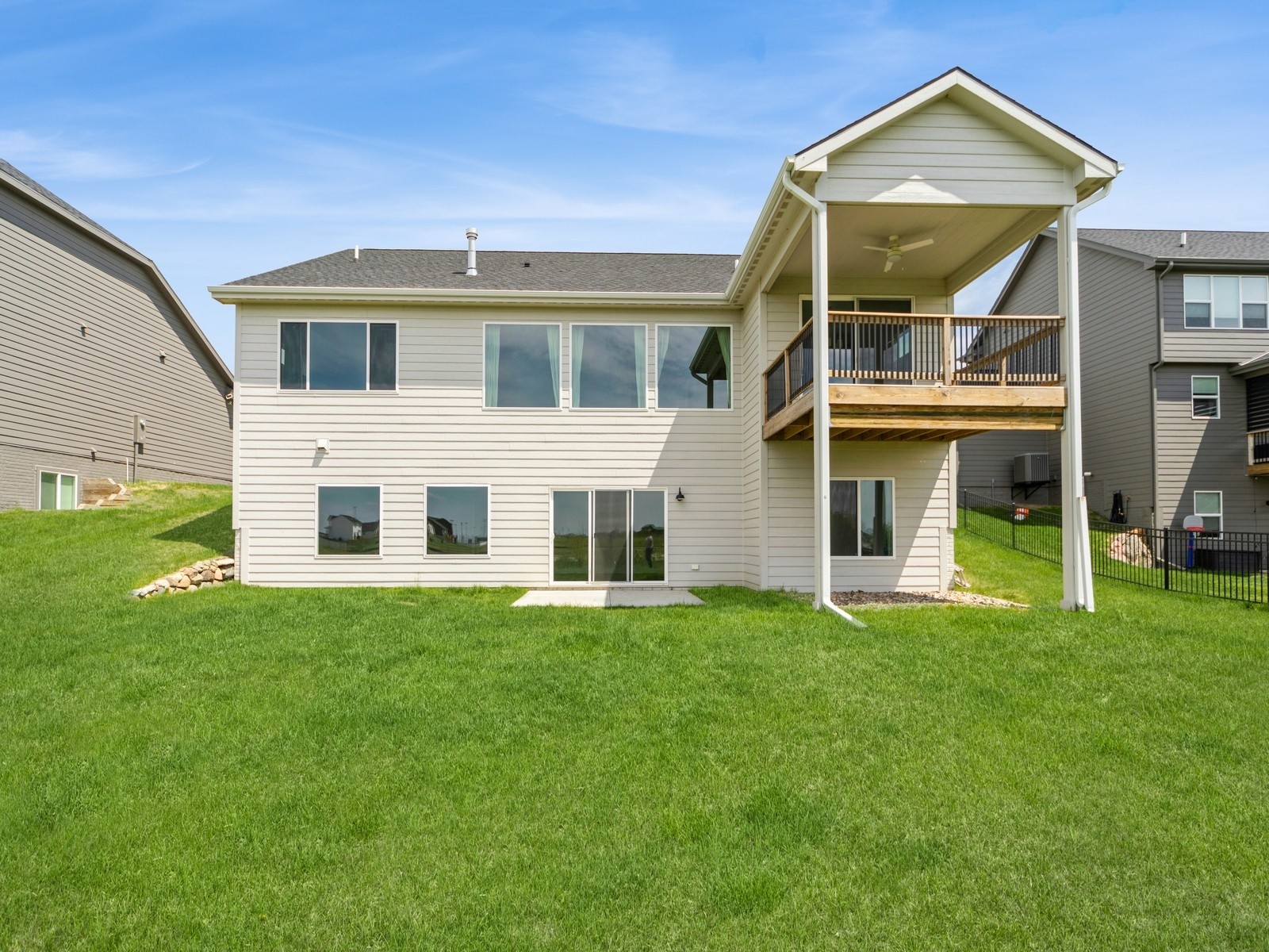 460 NW Gracewood Drive, Waukee, Iowa image 34