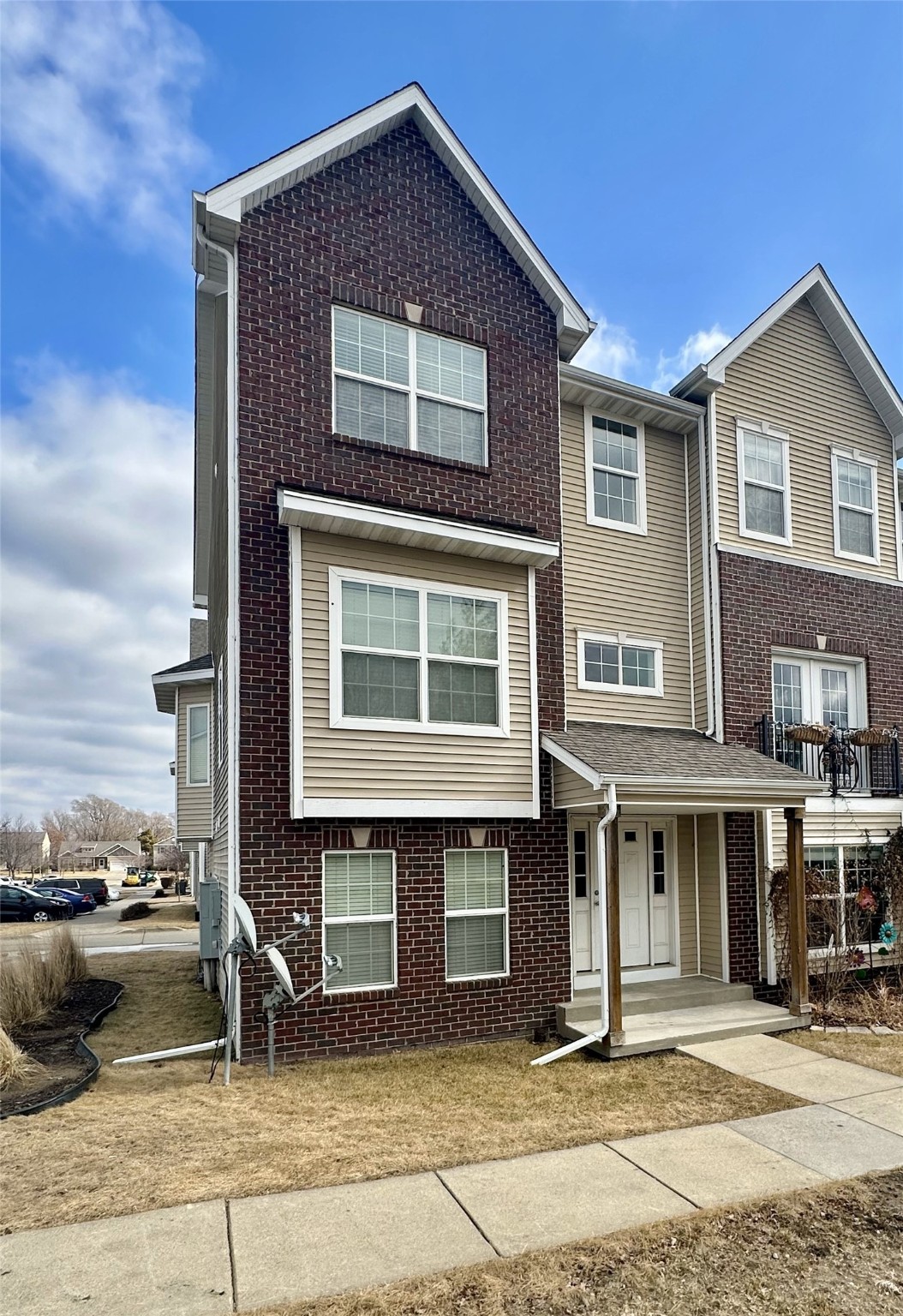 9160 Greenspire Drive #118, West Des Moines, Iowa image 1