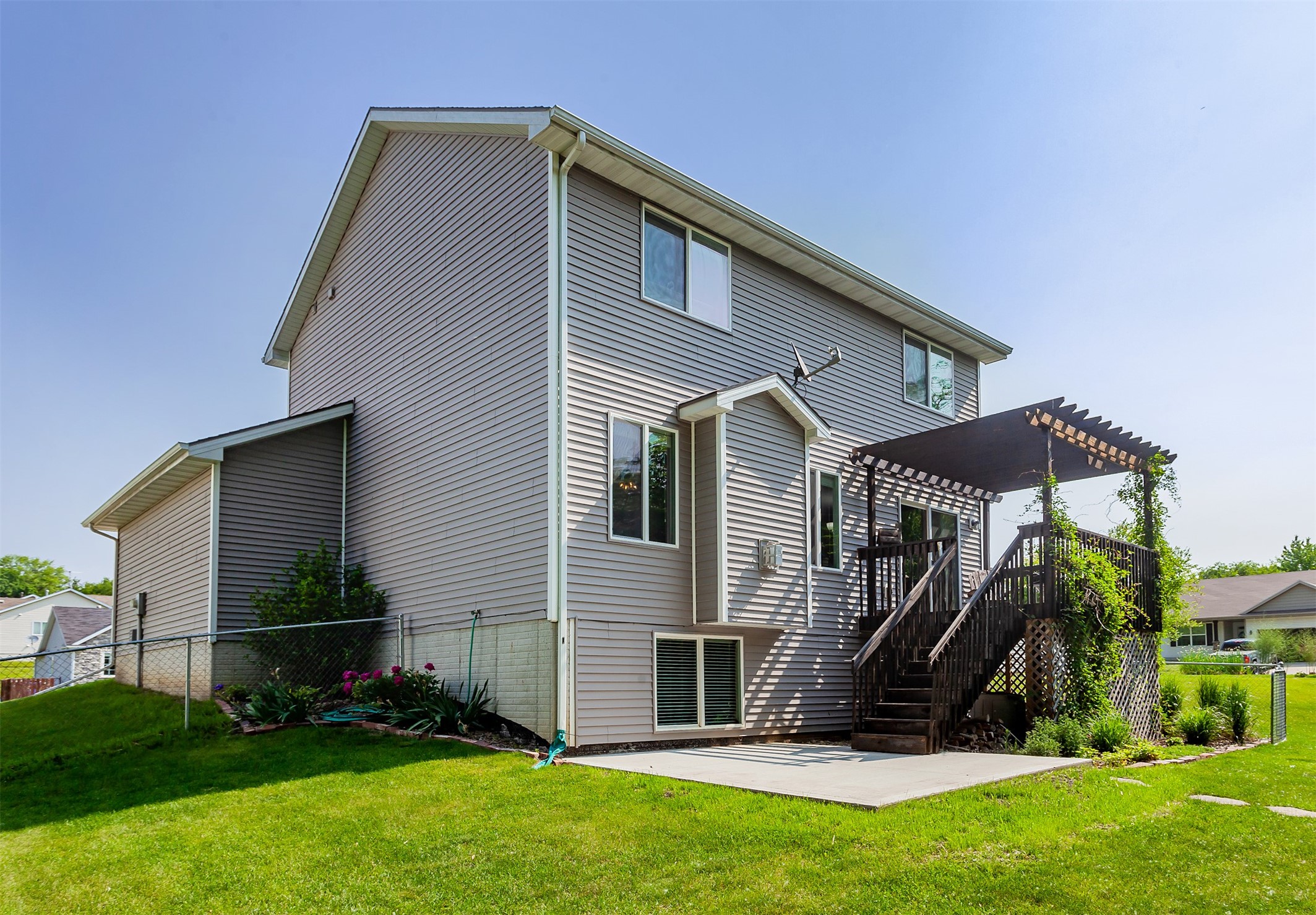 1707 Apple Lane, Indianola, Iowa image 35