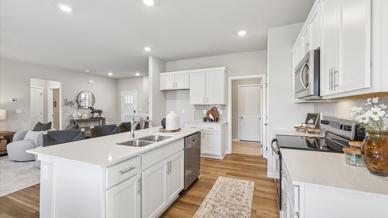 300 Kingfisher Court SW