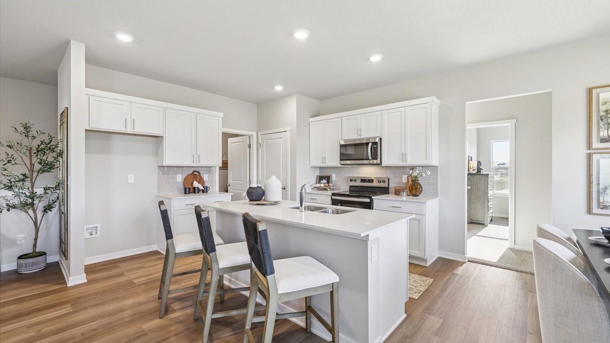 300 Kingfisher Court SW