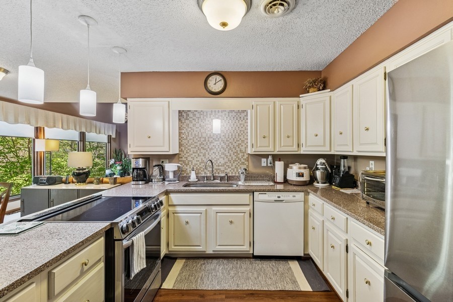 3919 Burr Oak Lane, Ames, Iowa image 4