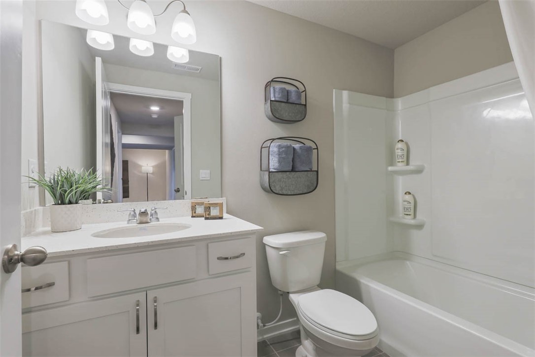 2609 Brook View Drive, Des Moines, Iowa image 22