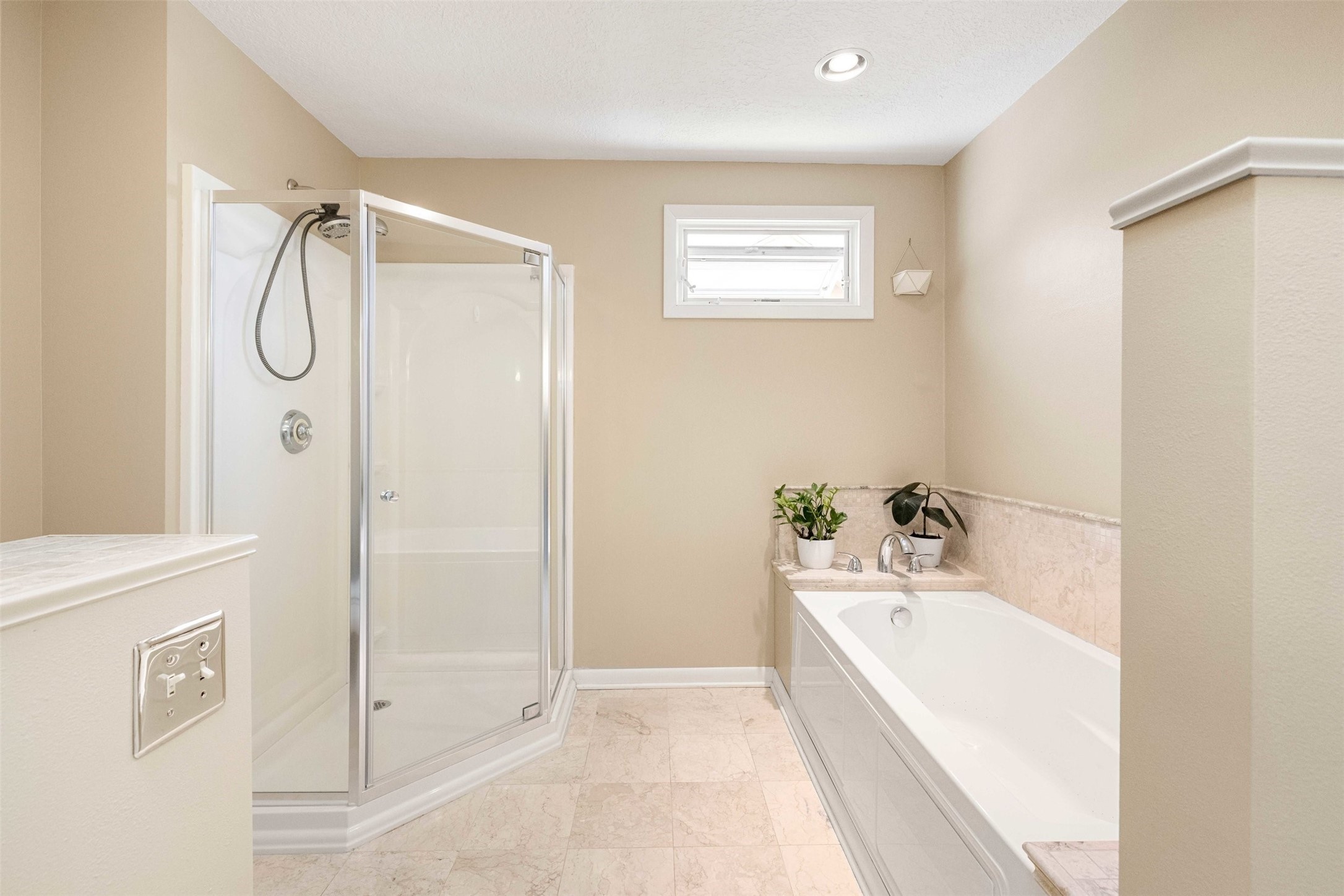 4651 Elm Street, West Des Moines, Iowa image 23