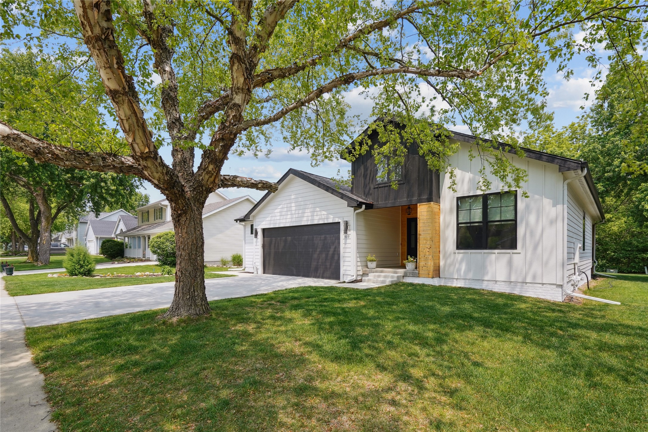 519 W Mills Street, Winterset, Iowa image 3