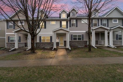 Condo For Sale - 226 SE Booth Avenue<br/> Waukee, IA 50263