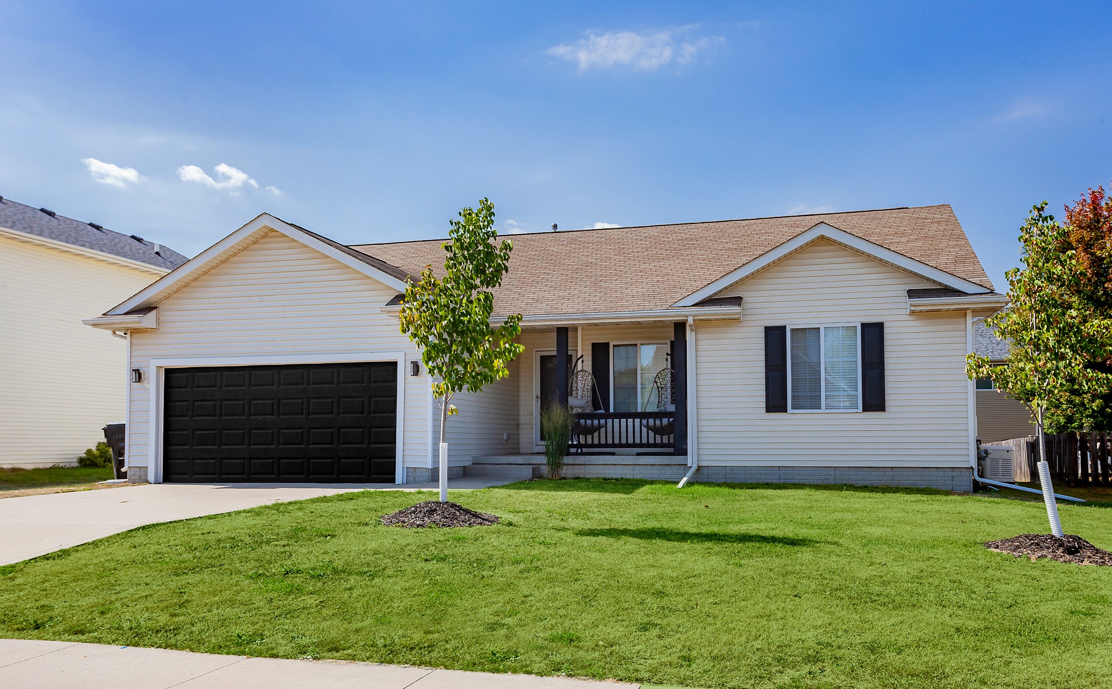 640 SE Cardinal Lane