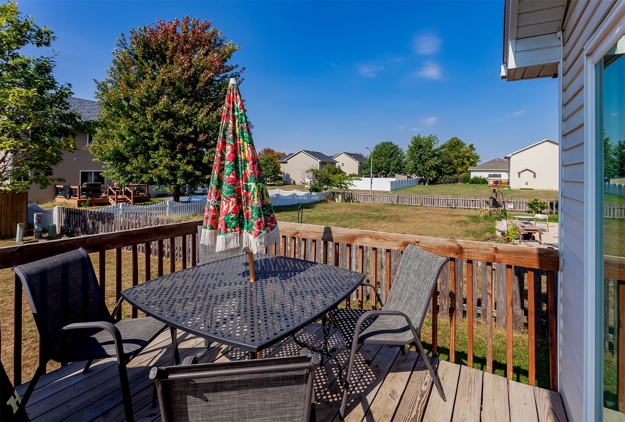 640 SE Cardinal Lane