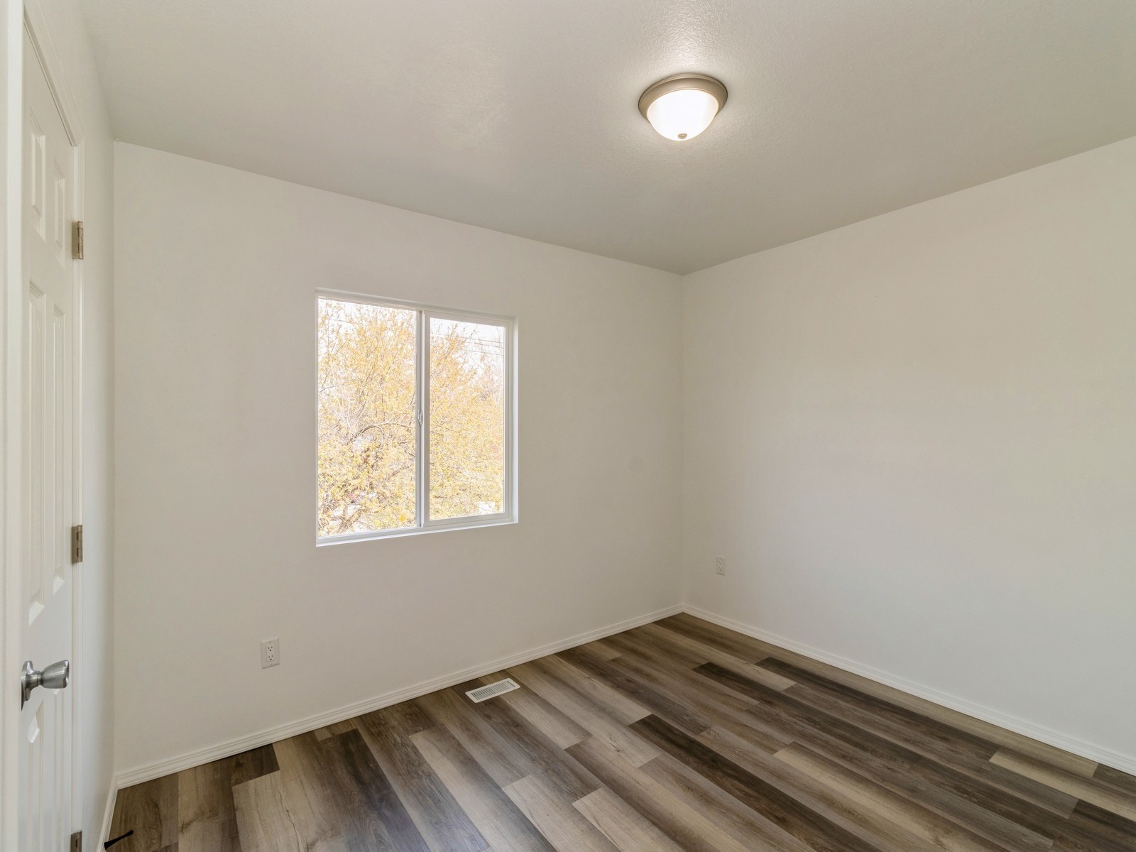1710 Forest Avenue, Des Moines, Iowa image 25