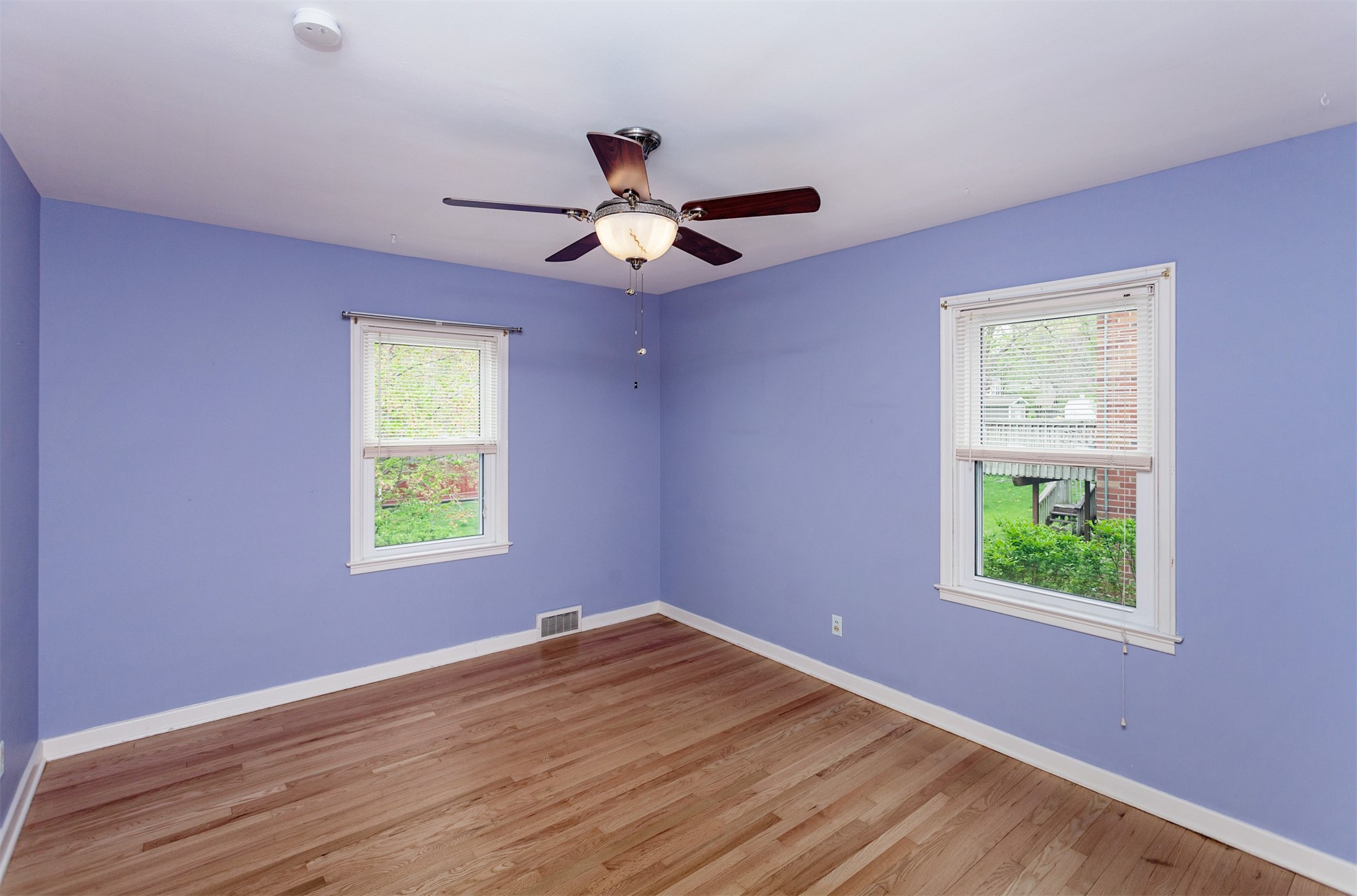 6915 Colby Avenue, Windsor Heights, Iowa image 12