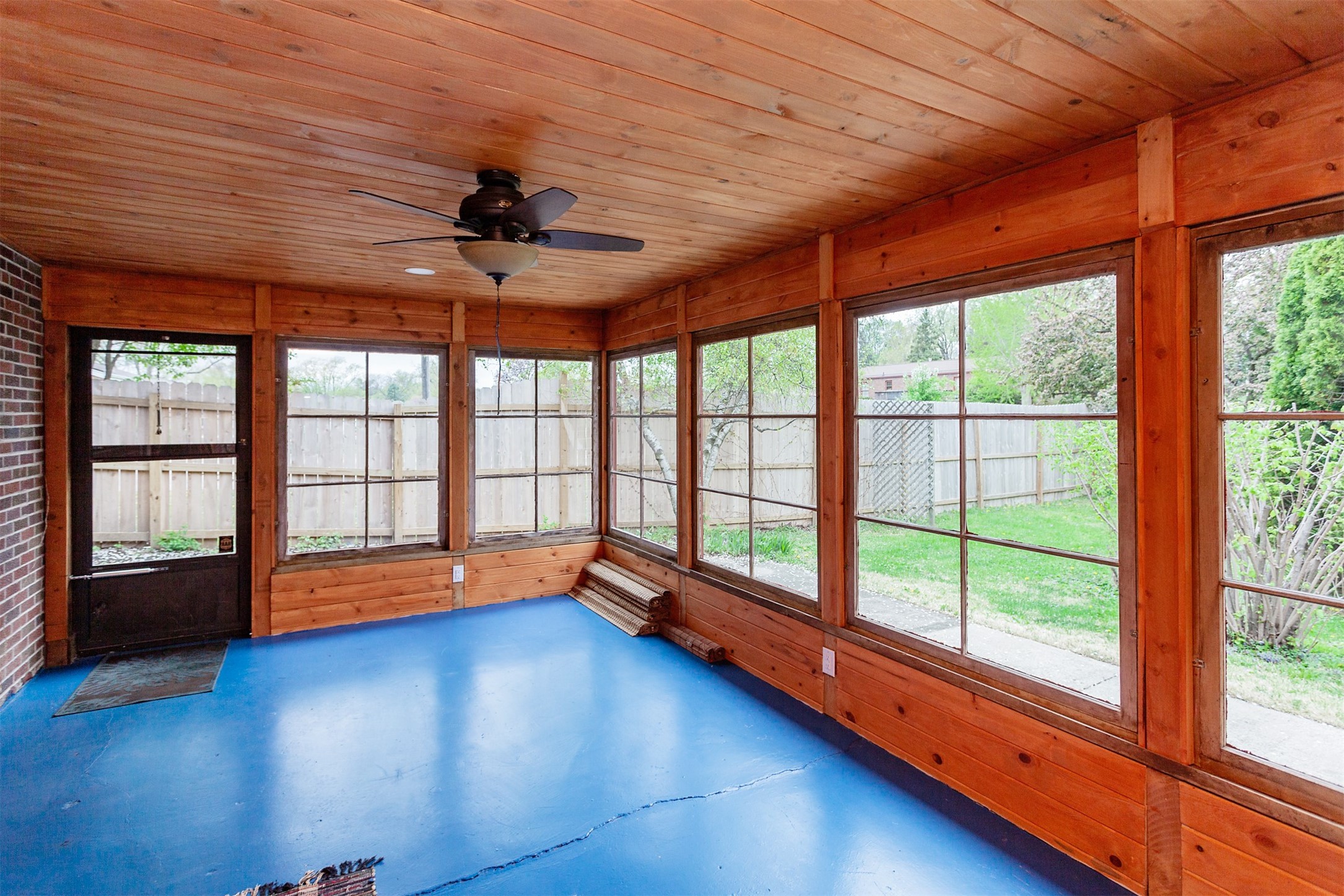 6915 Colby Avenue, Windsor Heights, Iowa image 23