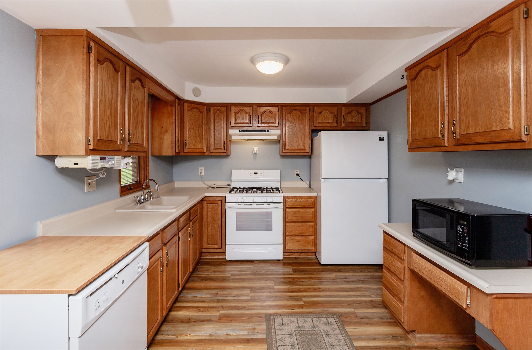 6915 Colby Avenue, Windsor Heights, Iowa image 7