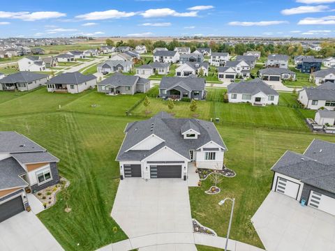 1108 NE Forest Ridge Court Ankeny IA 50021