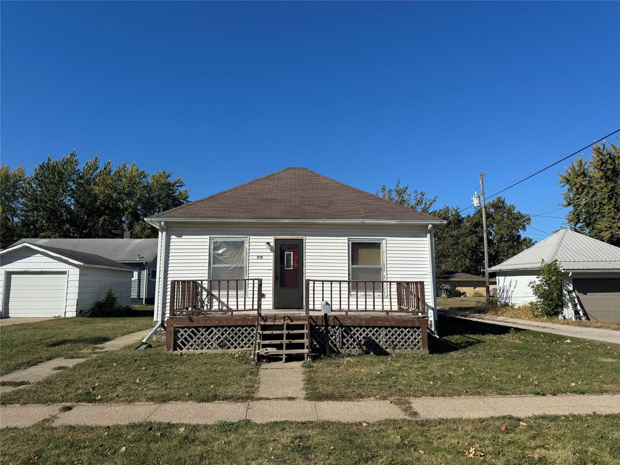 215 S 3rd Street, Albia, Iowa image 1