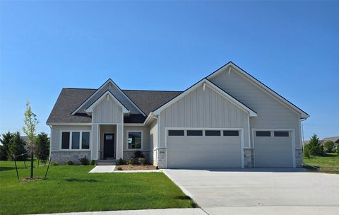16304 Goodman Drive Urbandale IA 50323