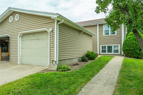 Condo For Sale - 4529 51st Street<br/> Des Moines, IA 50310