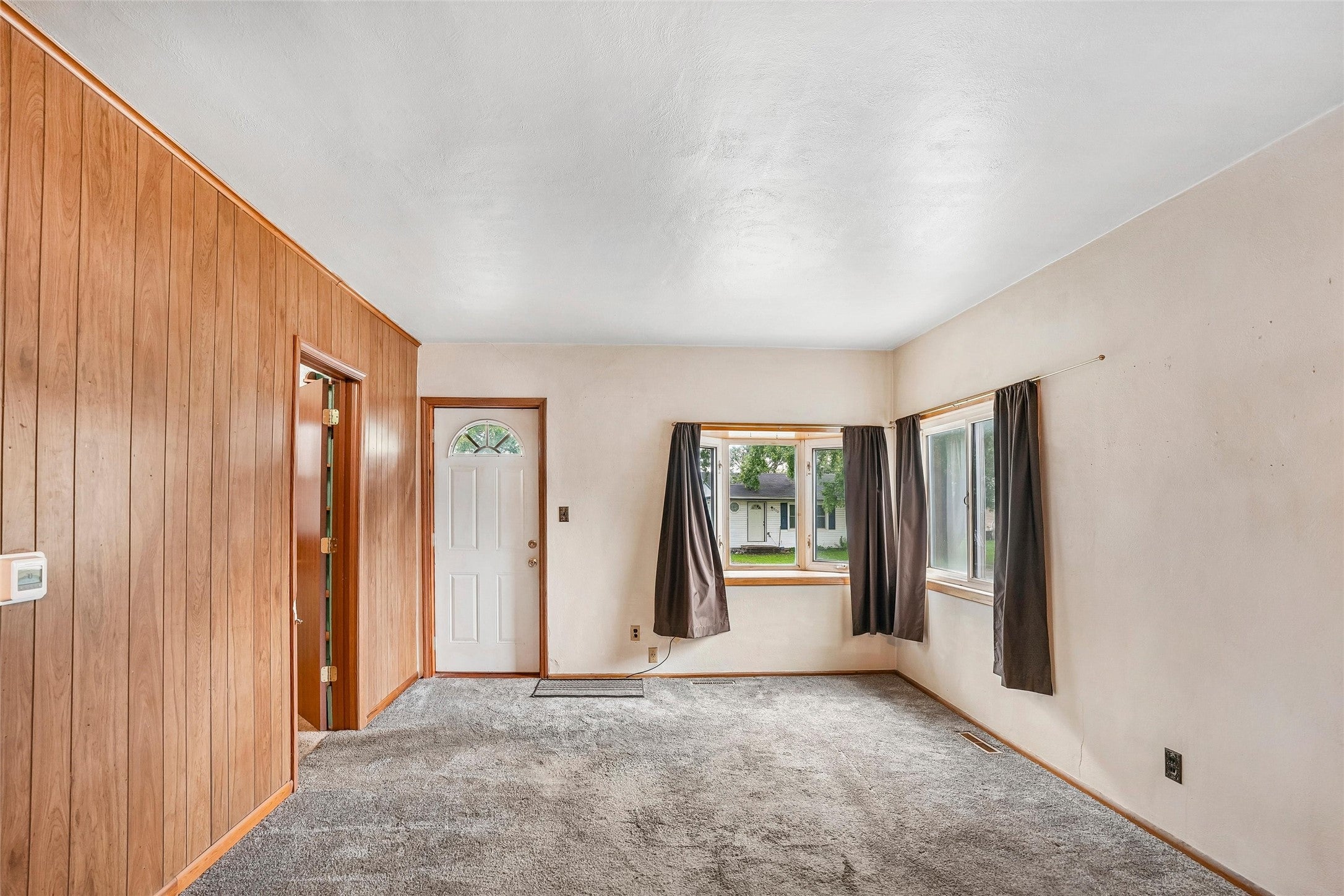 715 W High Street