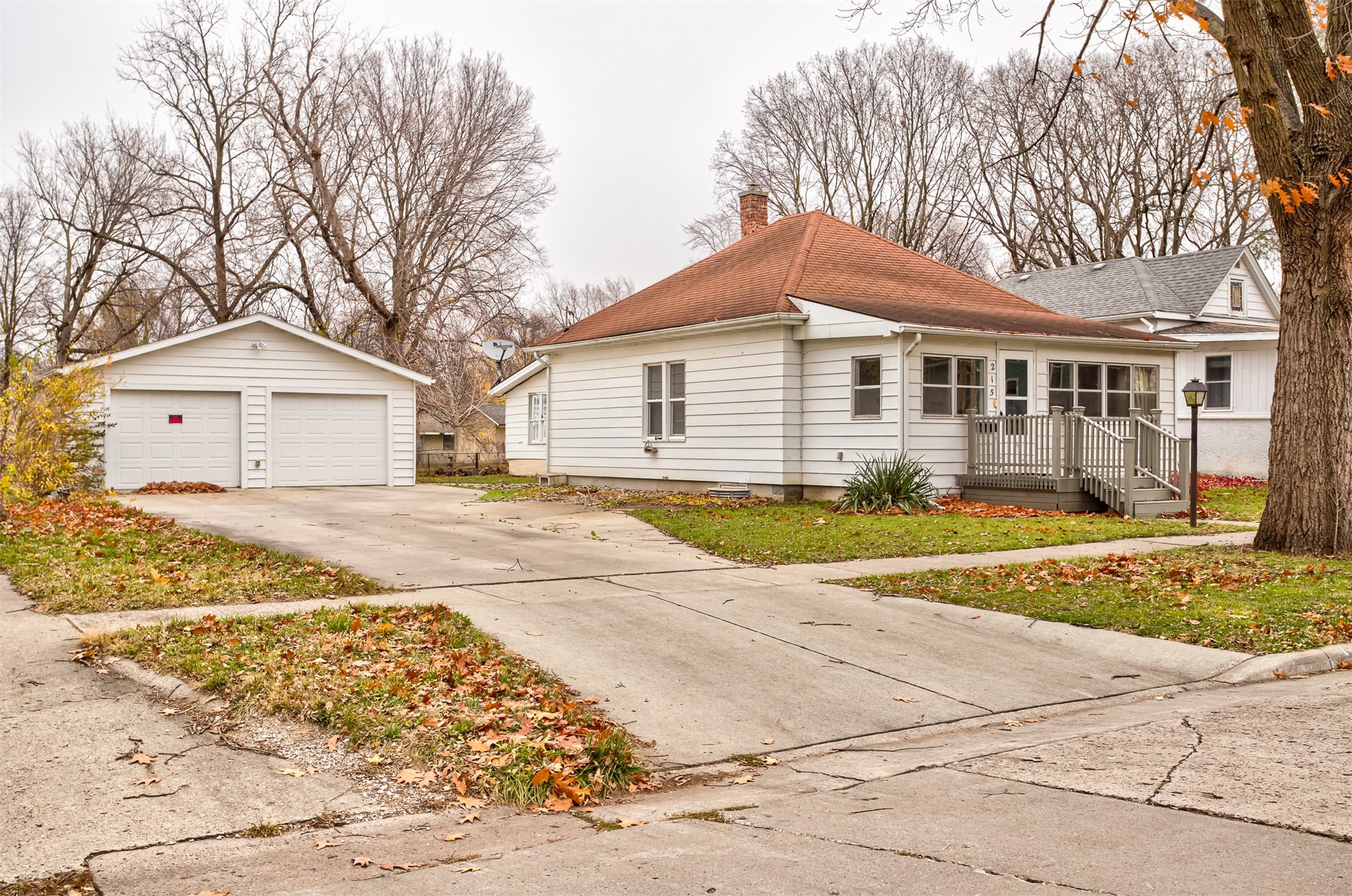 215 E 7th Street, Ames, Iowa image 1