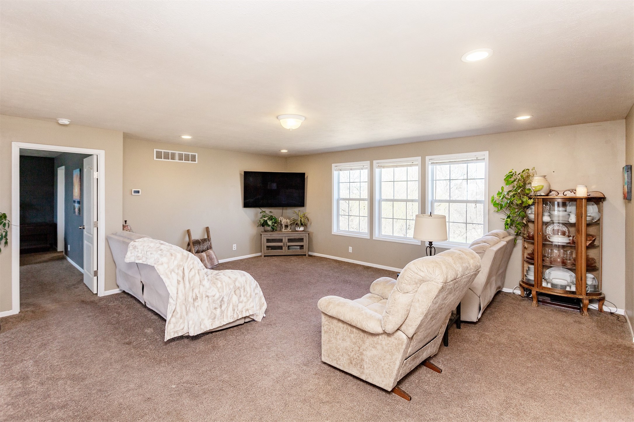 19075 Jewell Drive, Earlham, Iowa image 22