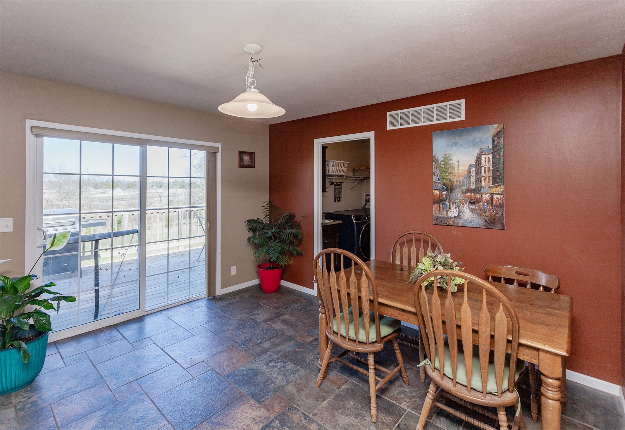 19075 Jewell Drive, Earlham, Iowa image 21