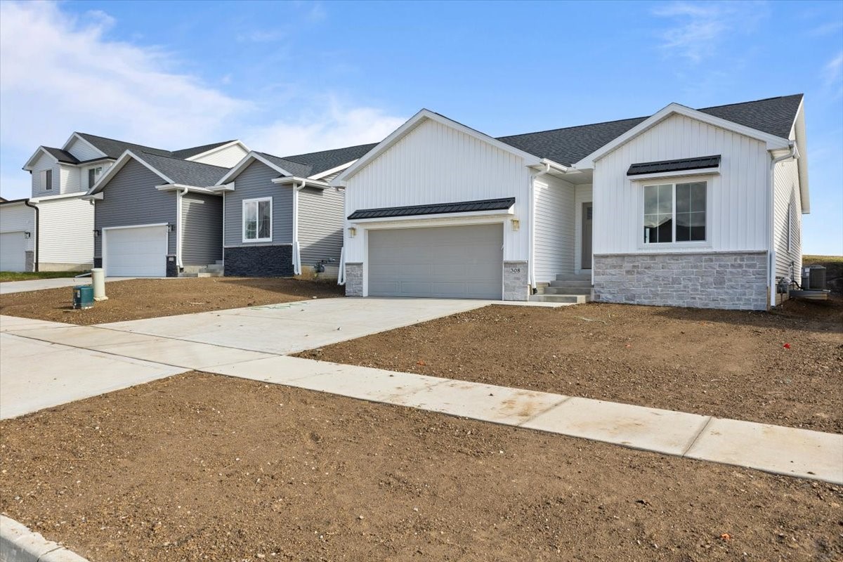 308 S Valley View Drive