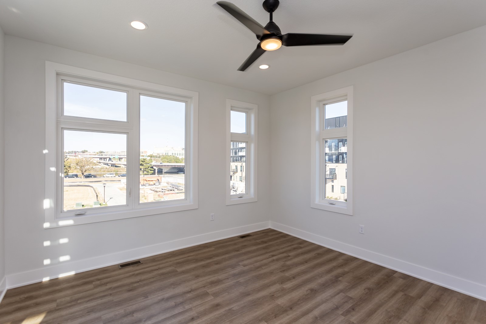 859 E 2nd Street, Des Moines, Iowa image 26