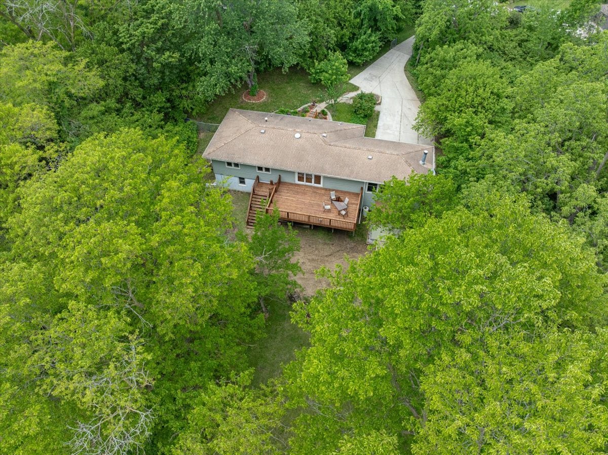 1060 NW 70th Place, Ankeny, Iowa image 3