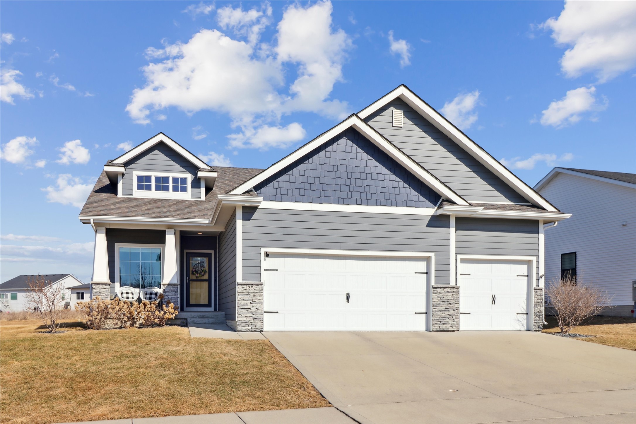 25 Bailey Circle, Waukee, Iowa image 1